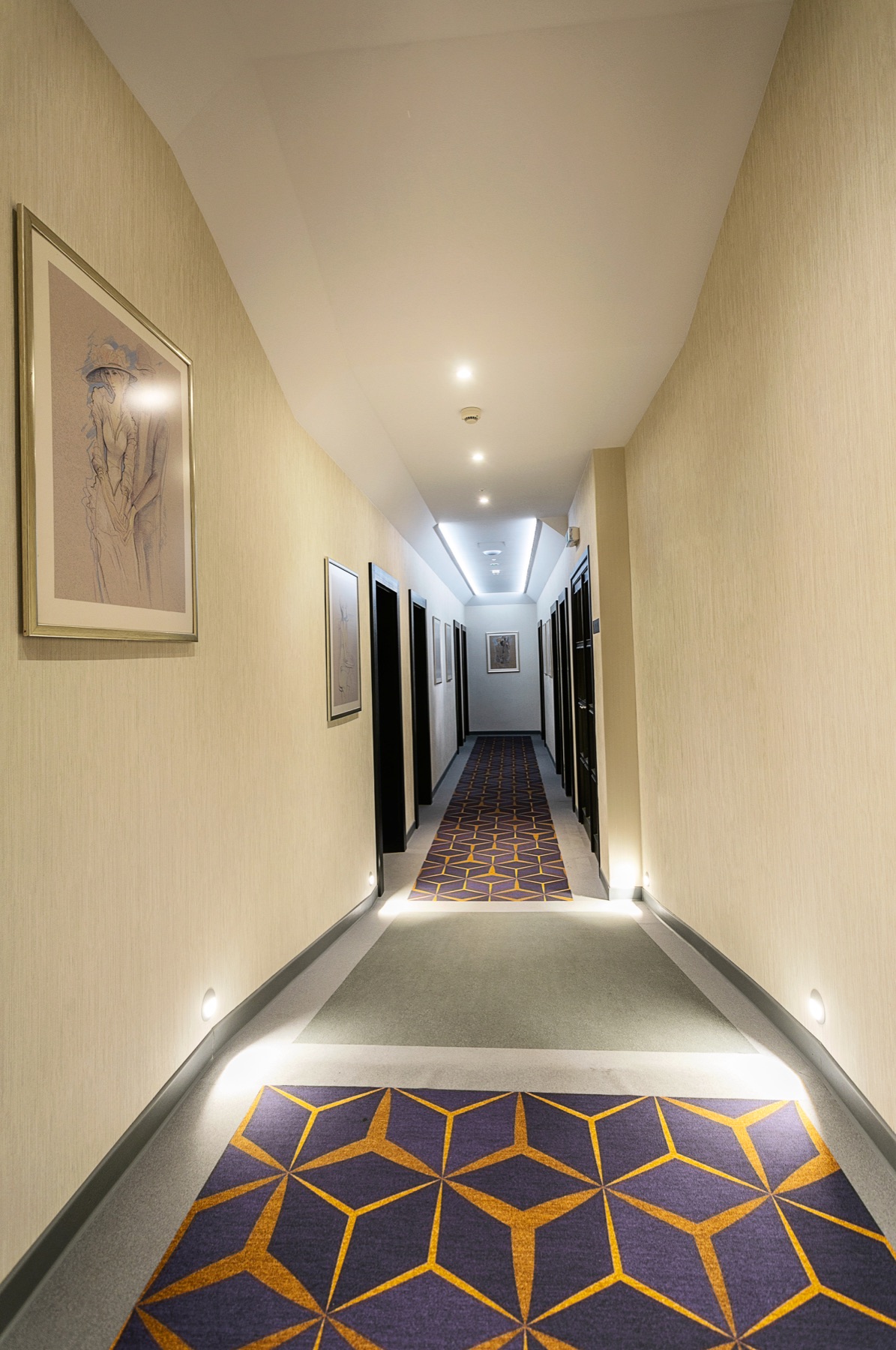 Hotel Ametyst Prague guest corridor