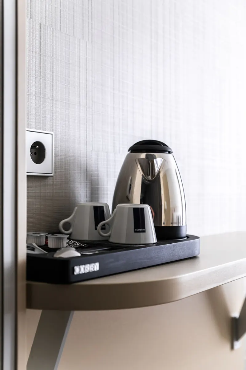 Hotel Ametyst Prague in-room tea and coffee facilities